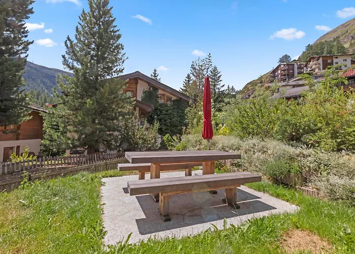 Zermatt, 4 Pers, 3 Lits - Balcon Avec Vue Et Petit Jardin *