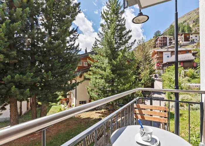 Zermatt, 4 Pers, 3 Lits - Balcon Avec Vue Et Petit Jardin 采尔马特