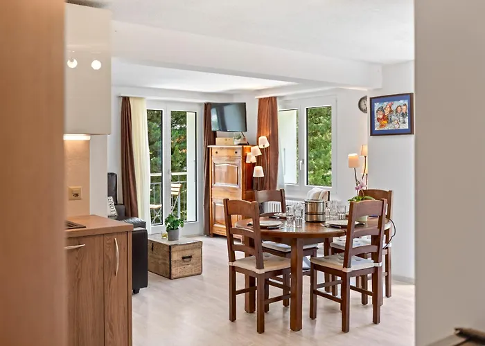 Zermatt, 4 Pers, 3 Lits - Balcon Avec Vue Et Petit Jardin