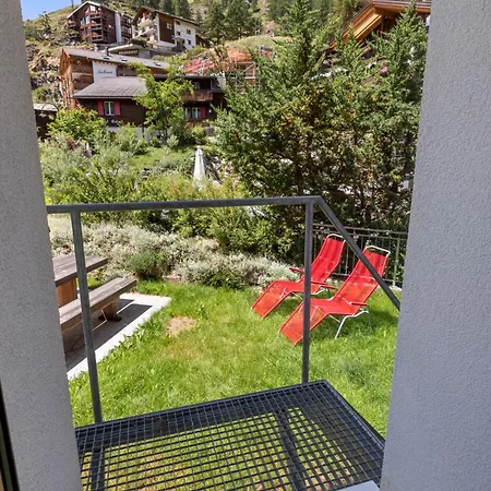 Zermatt, 4 Pers, 3 Lits - Balcon Avec Vue Et Petit Jardin شقة
