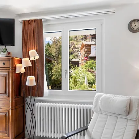 Apartman Zermatt, 4 Pers, 3 Lits - Balcon Avec Vue Et Petit Jardin *