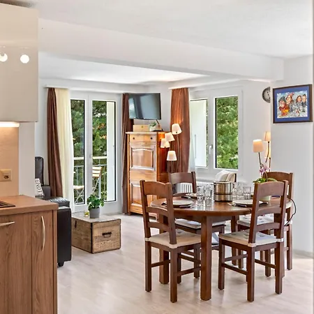 Zermatt, 4 Pers, 3 Lits - Balcon Avec Vue Et Petit Jardin