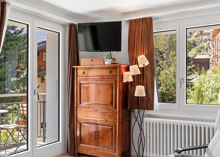 Zermatt, 4 Pers, 3 Lits - Balcon Avec Vue Et Petit Jardin شقة زيرمات